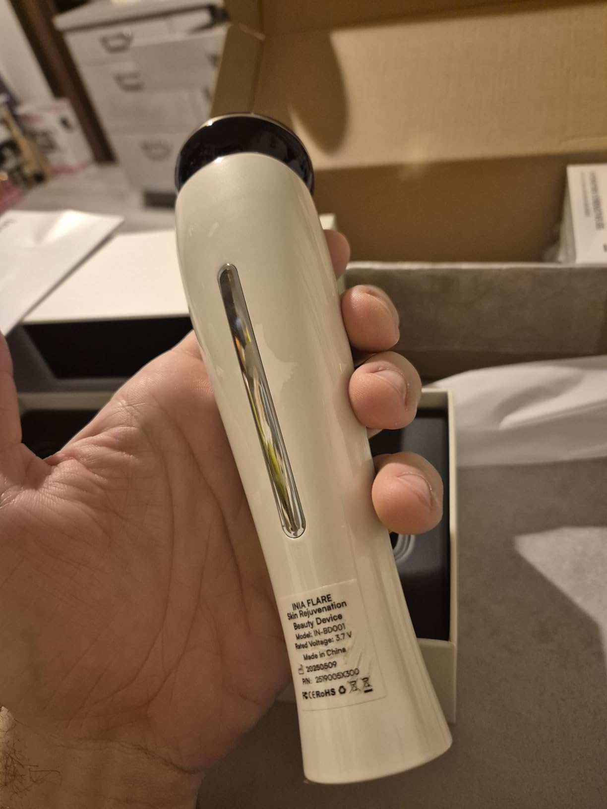 Appareil de Beauté Facial ElectroLuminance™ - Lifting et Raffermissement"