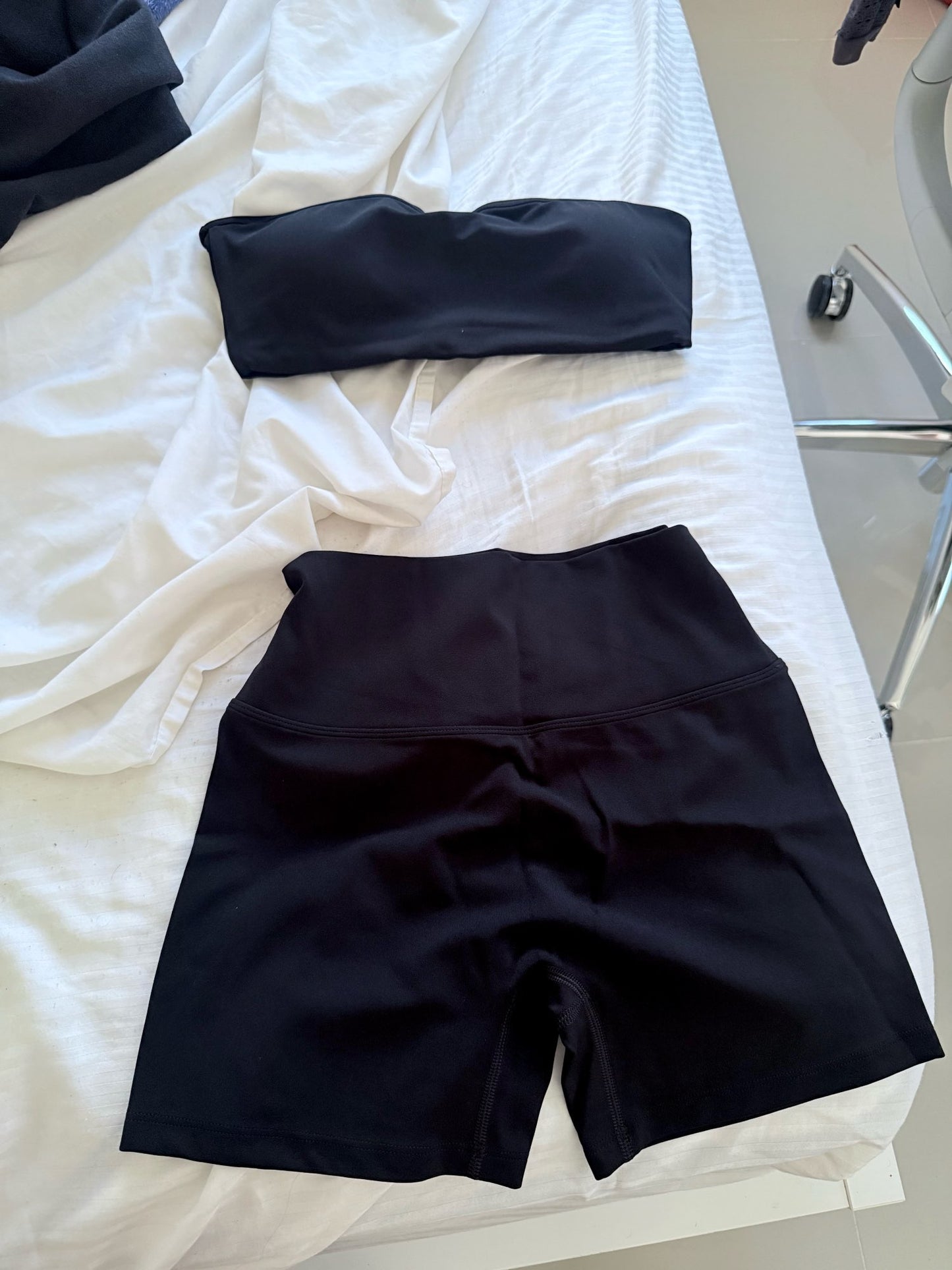 Ensemble Sport 2 Pièces Femme | Brassière & Short Taille Haute